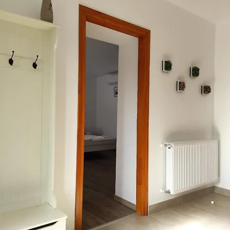 Balogh Vendeghaz Apartment *